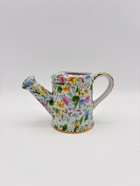Two’s Company Dana Chintz Mini Porcelain Watering Can Decor